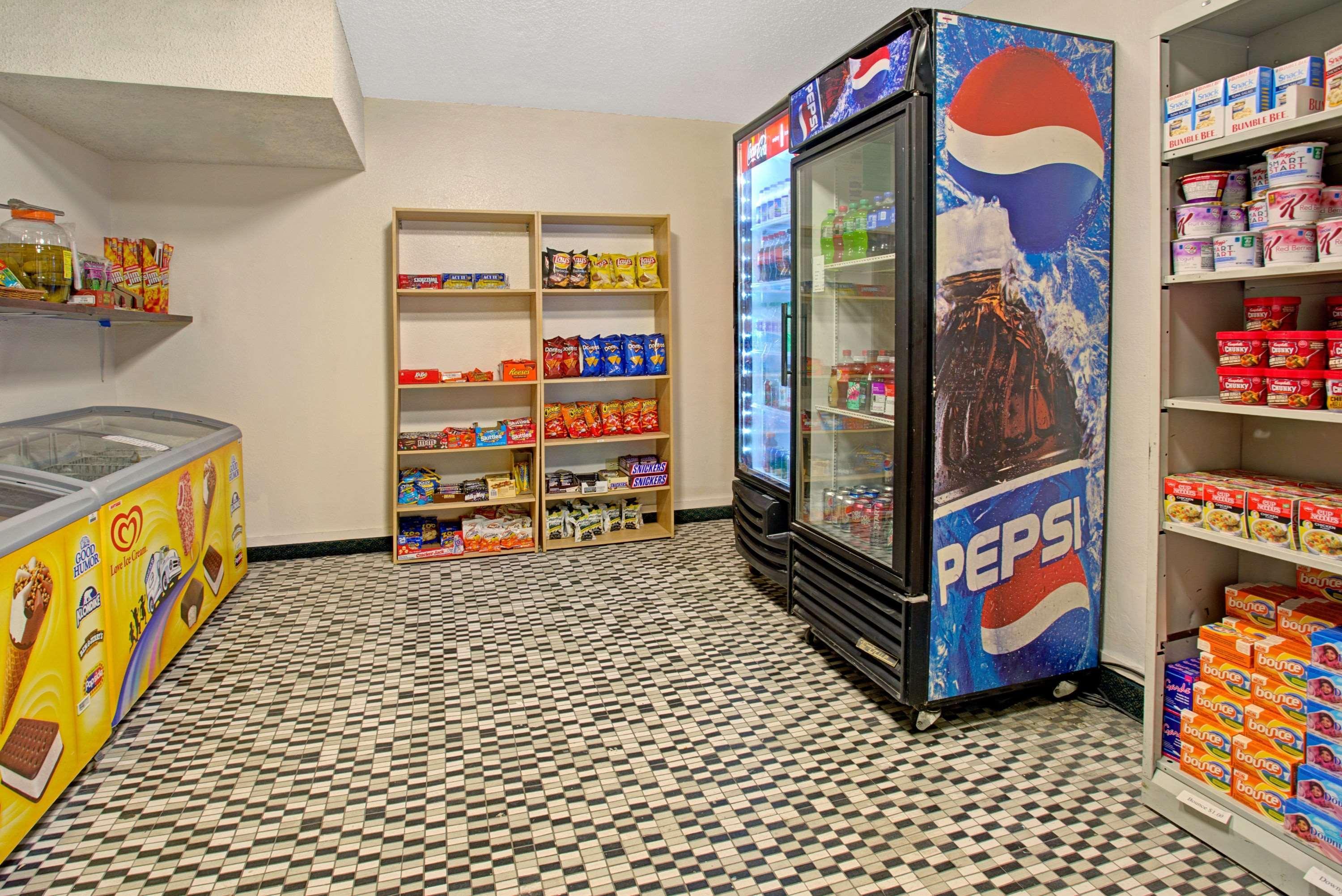 Super 8 By Wyndham Wheat Ridge/Denver West Bagian luar foto