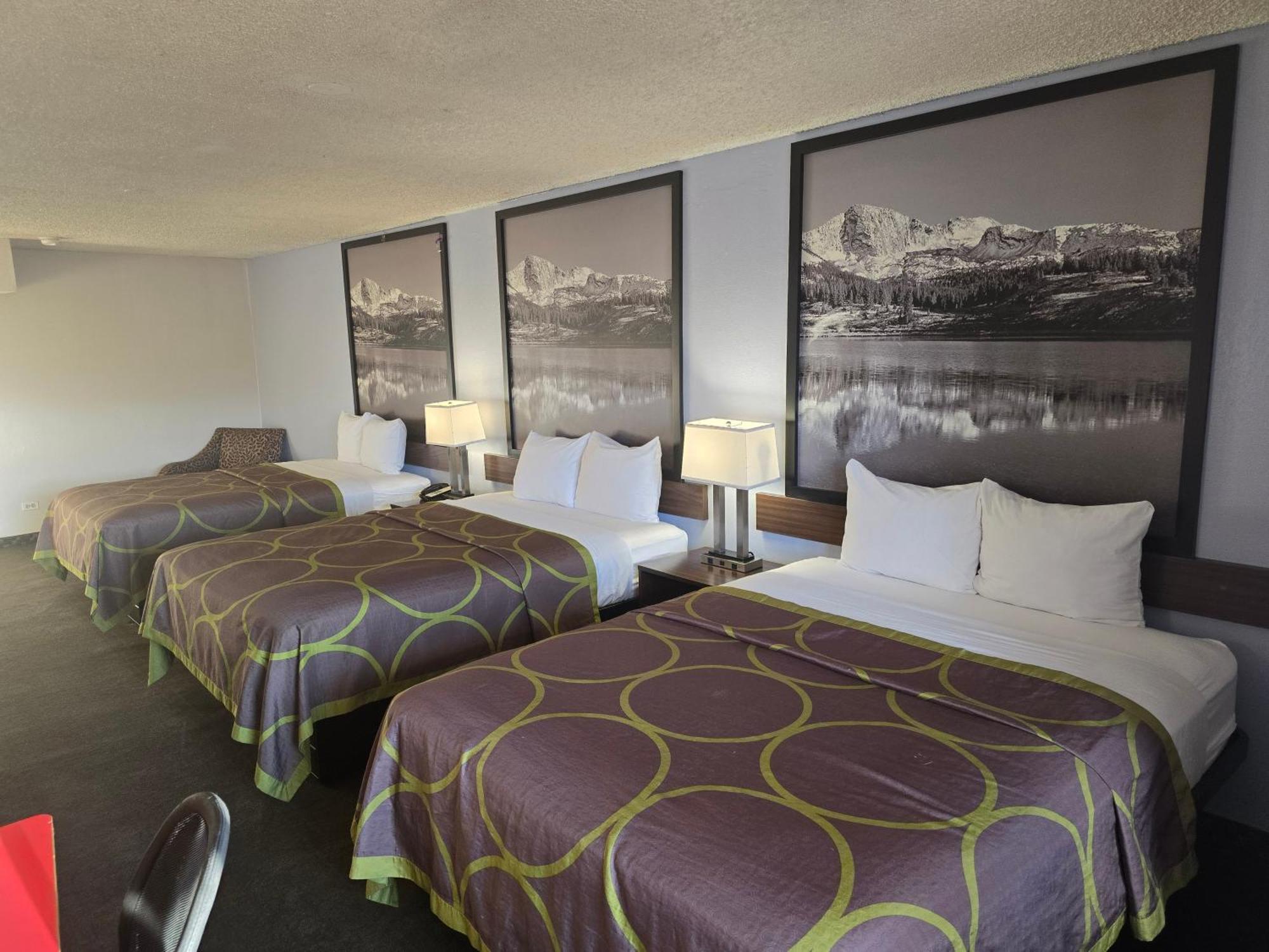 Super 8 By Wyndham Wheat Ridge/Denver West Bagian luar foto